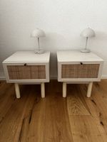 2 Nachttische Rattanlook