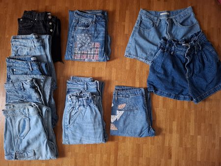 lot de 9 jeans et 2 shorts