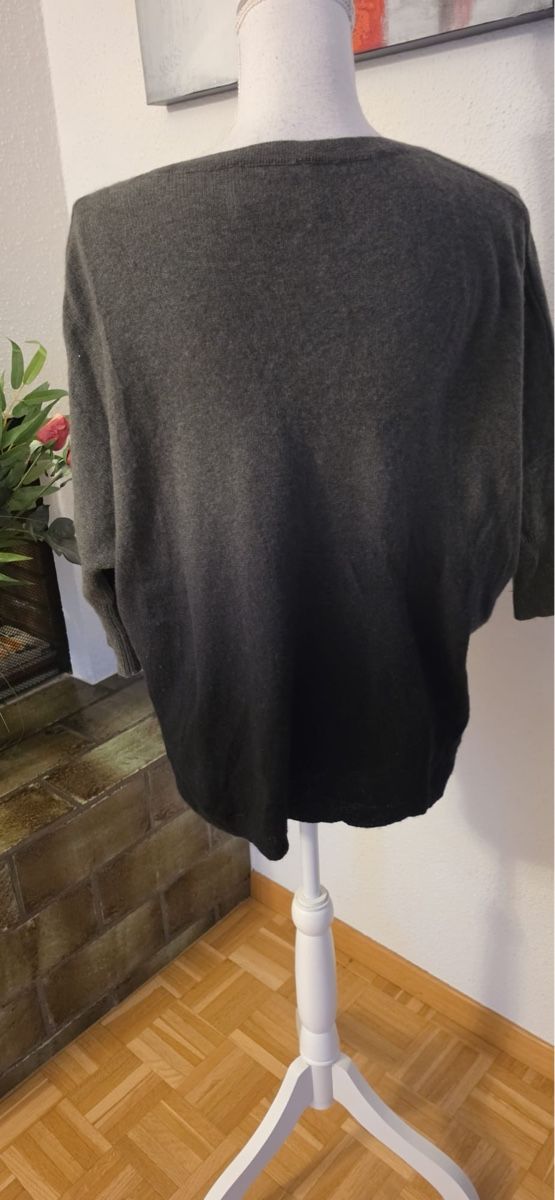 Maglioni & Felpe: Kujten Pullover 100% Kaschmir gr.38 – Usato da St. Gallen venduto da mania03 2