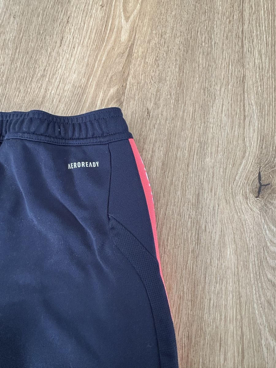 Adidas Pantaloni: Adidas Trainingshose Aeroready, Gr. 152 – Usato da Wolhusen venduto da eve_m6cg 4