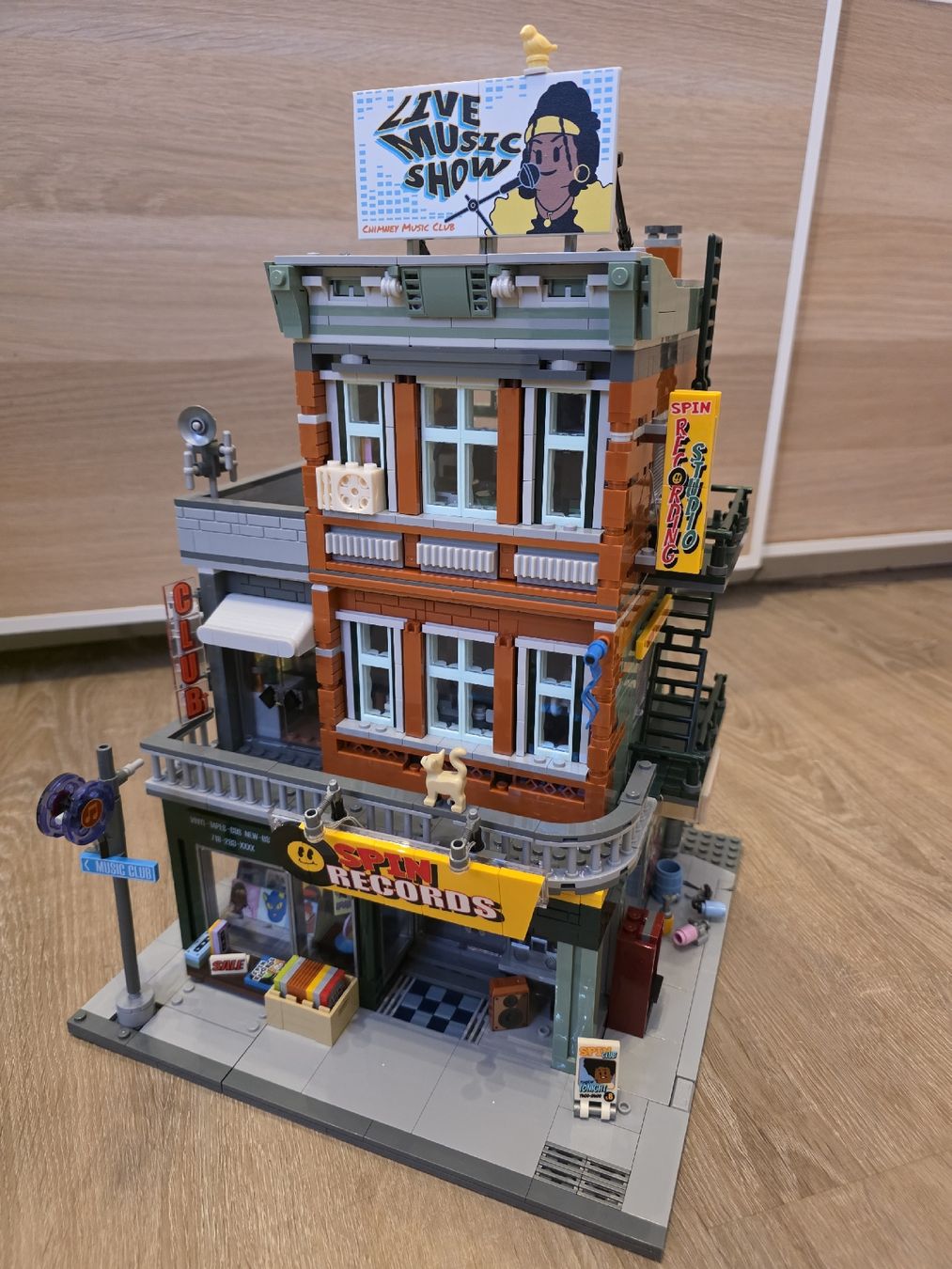 Funwhole Baukästen: Lumibricks Funwhole Record Store – Neu (gemäss Beschreibung) aus Rüti ZH von MikeMeyers 2