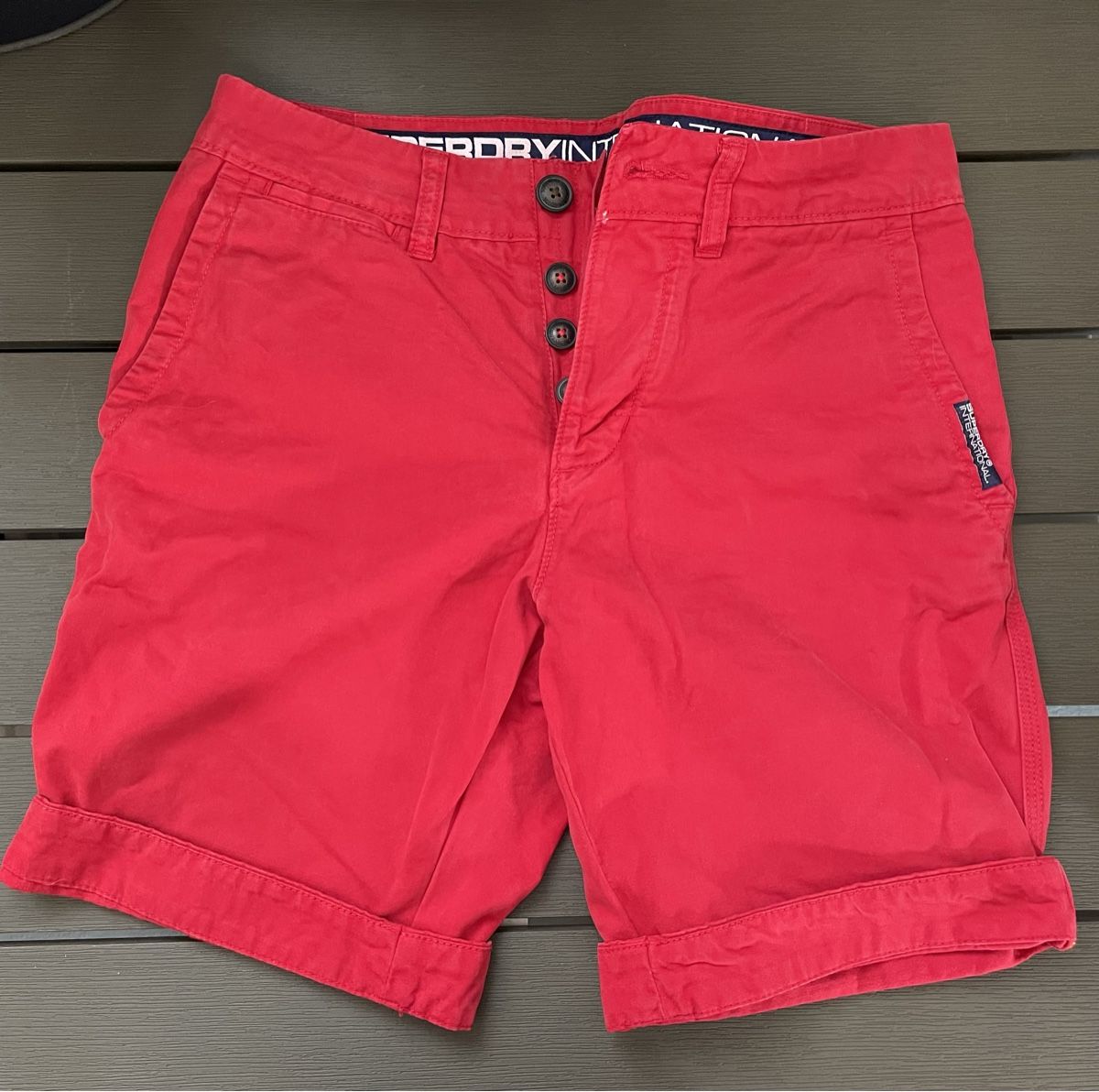 Superdry Pantaloni: Superdry Shorts Size S – Usato da Uznach venduto da Player6