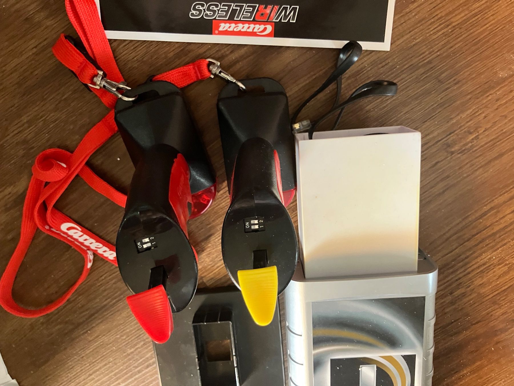 Carrera Rennbahnen: 2 Carrera Digital  Wireless Handregler + Tower – Neu und originalverpackt aus Möriken AG von schmueke01 1