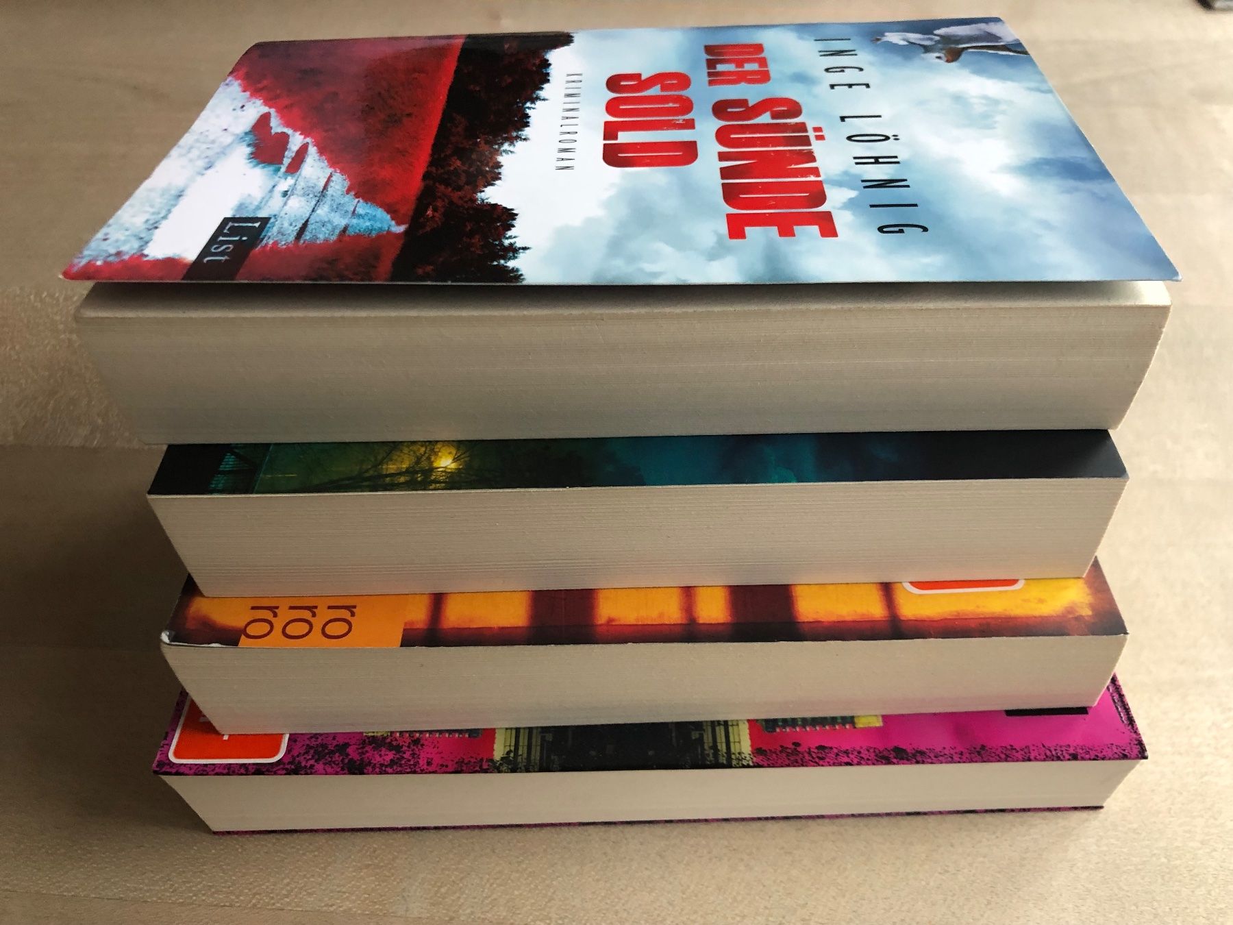 Bücher: Bücherpaket 4 Krimis – Gebraucht aus Freienbach von Meirikas 2