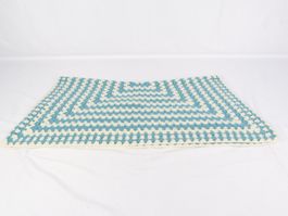 HANDARBEIT Gehäkelte Babydecke blauweiss