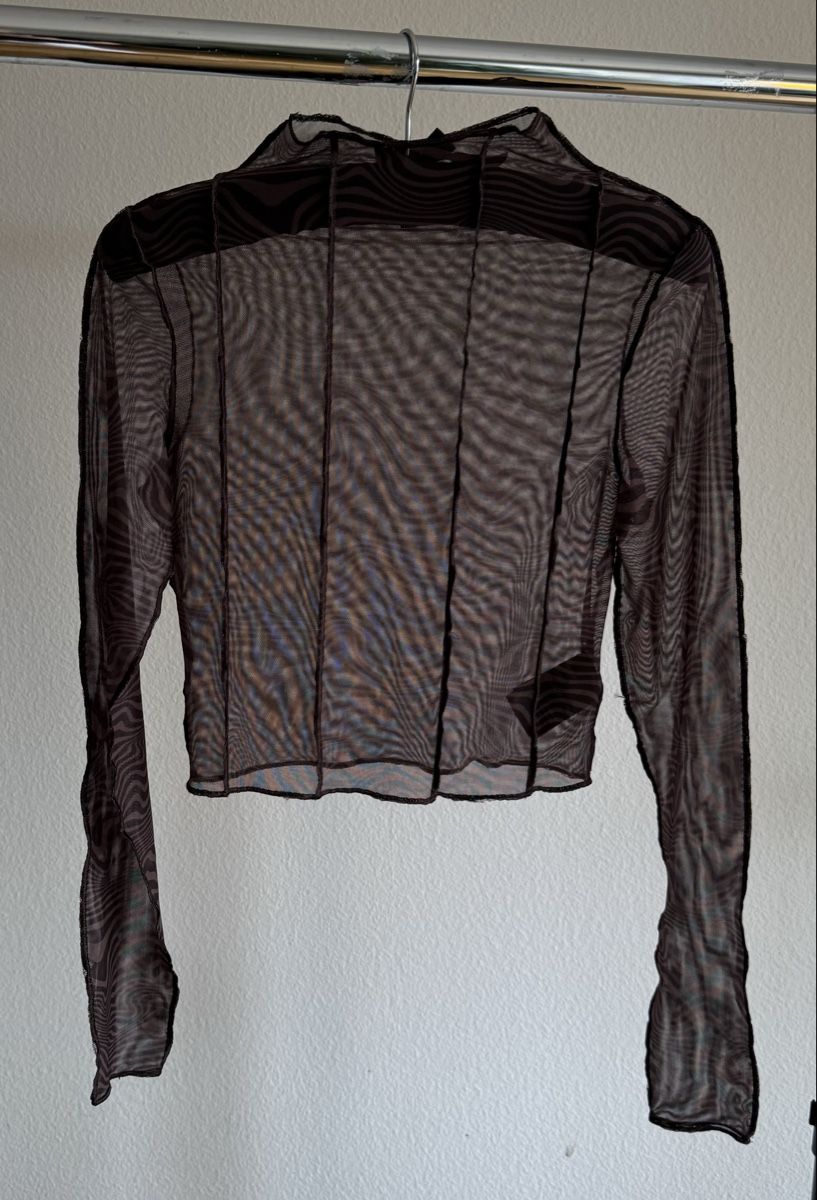 H&M Top: Crop Top von H&M Divided – Nuovo (secondo la descrizione) da Schaffhausen venduto da R_Muzh 4