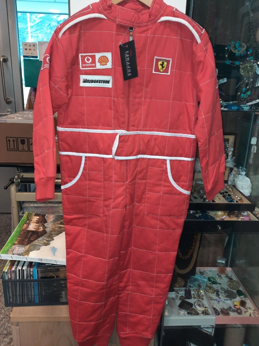 Ferrari Tute: Tuta ufficiale FERRARI 9 -10  anni – Nuovo (secondo la descrizione) da Biasca venduto da Old_6blh