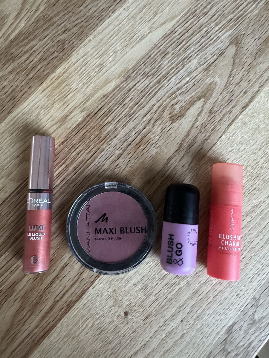 Make-up: Blush Set wie neu – Gebraucht aus Winterthur von ali_t7d6