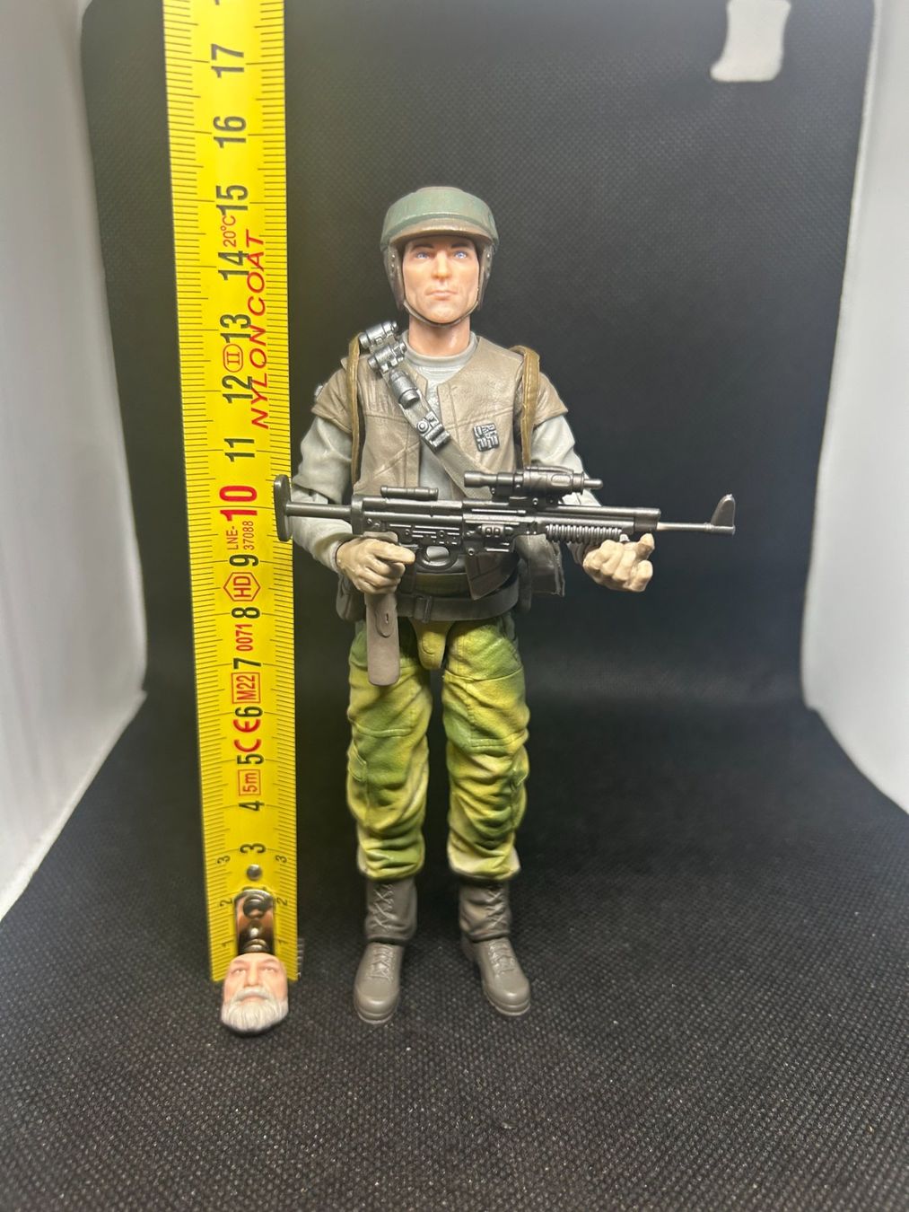 Star Wars Statuette: Star Wars Action Figure vintage - Rebel Commando – Usato da Lausanne venduto da Retro-geek 4