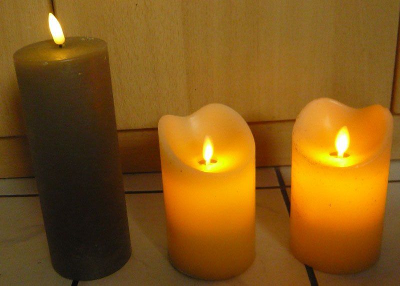 Candele: 3 LED-Kerzen – Usato da Ruggell venduto da Btt