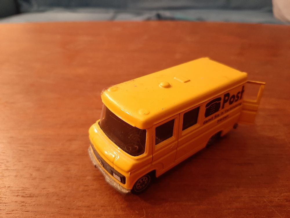 Siku Mercedes Post defekt zum basteln (Defekt) in Strengelbach für CHF ...