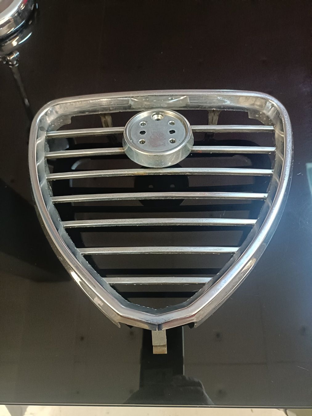 Alfa Romeo Alle Autoersatzteile: Calandre Alfa roméo Berlina 1972 – Gebraucht aus Collombey von Gmoustache1 1