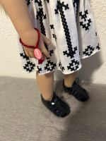 Puppensandalen aus Leder, ca. 8 cm. neu