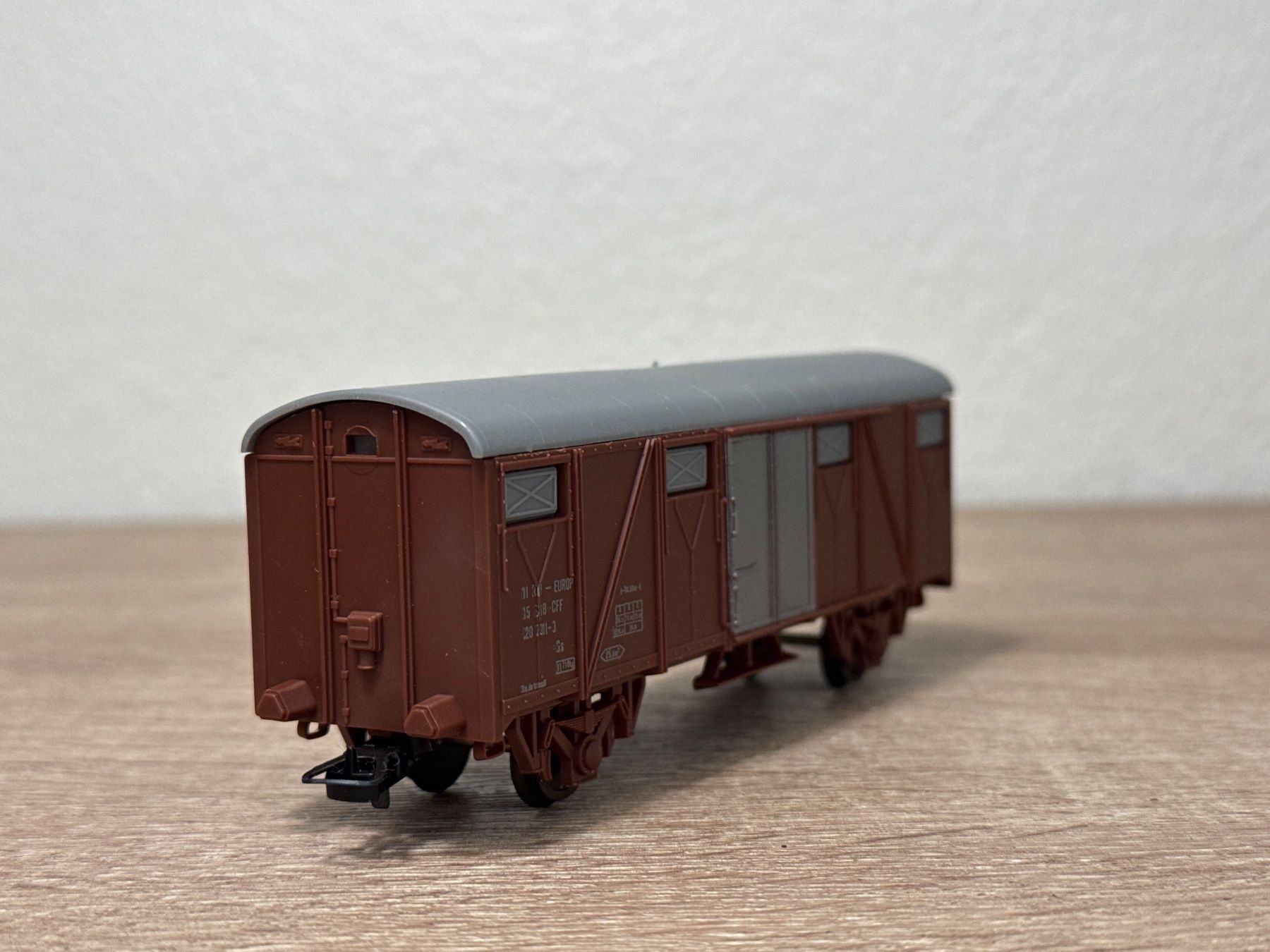 Lima Modellini di ferrovie: Lima Güterwagen SBB H0 (218) – Usato da St-Aubin-Sauges venduto da Lo_Go 2