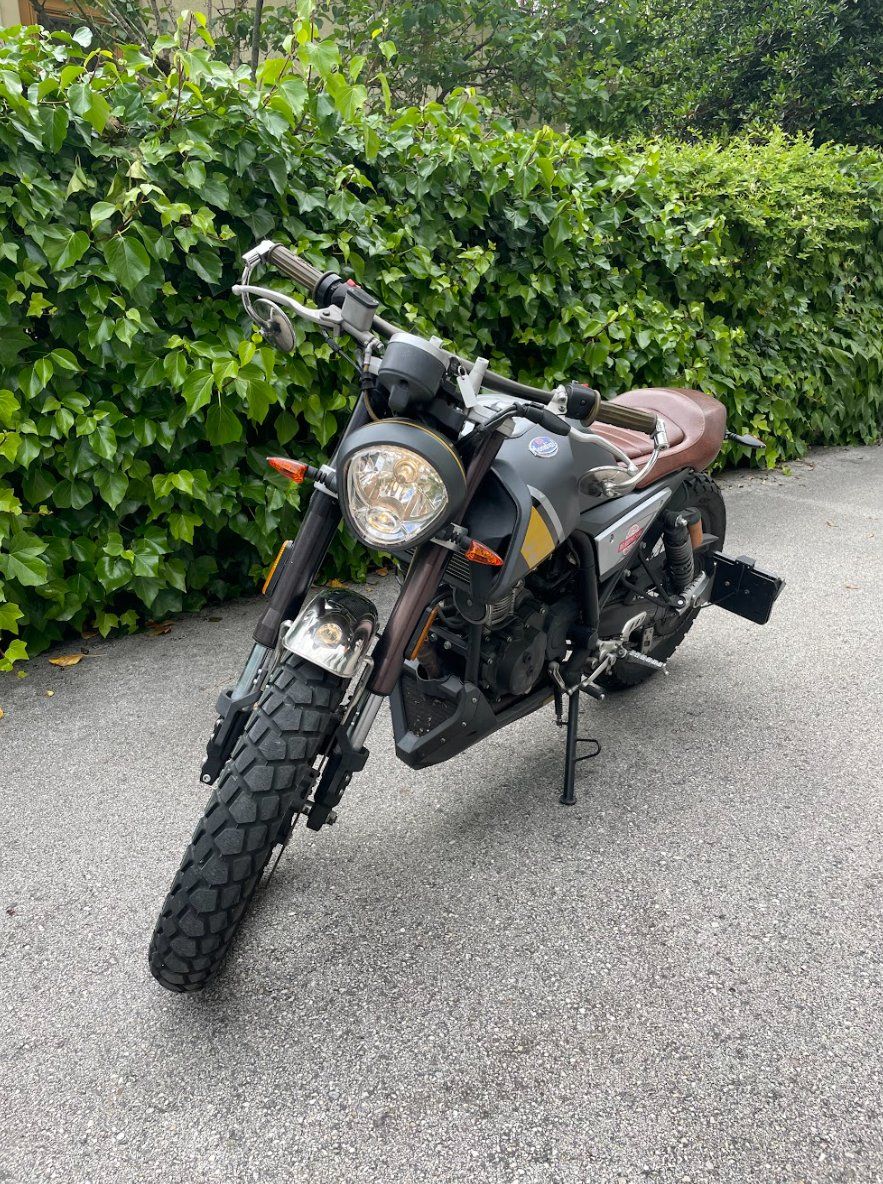 Mondial Strada: Mondial HPS 125 – Usato da LAUSANNE venduto da Kh4sans