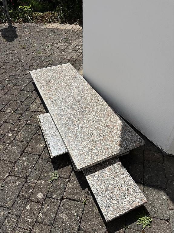 Servierplatten: Rosagraue Granit Küchenarbeitsplatte – Gebraucht aus Schaffhausen von dav_5vx8