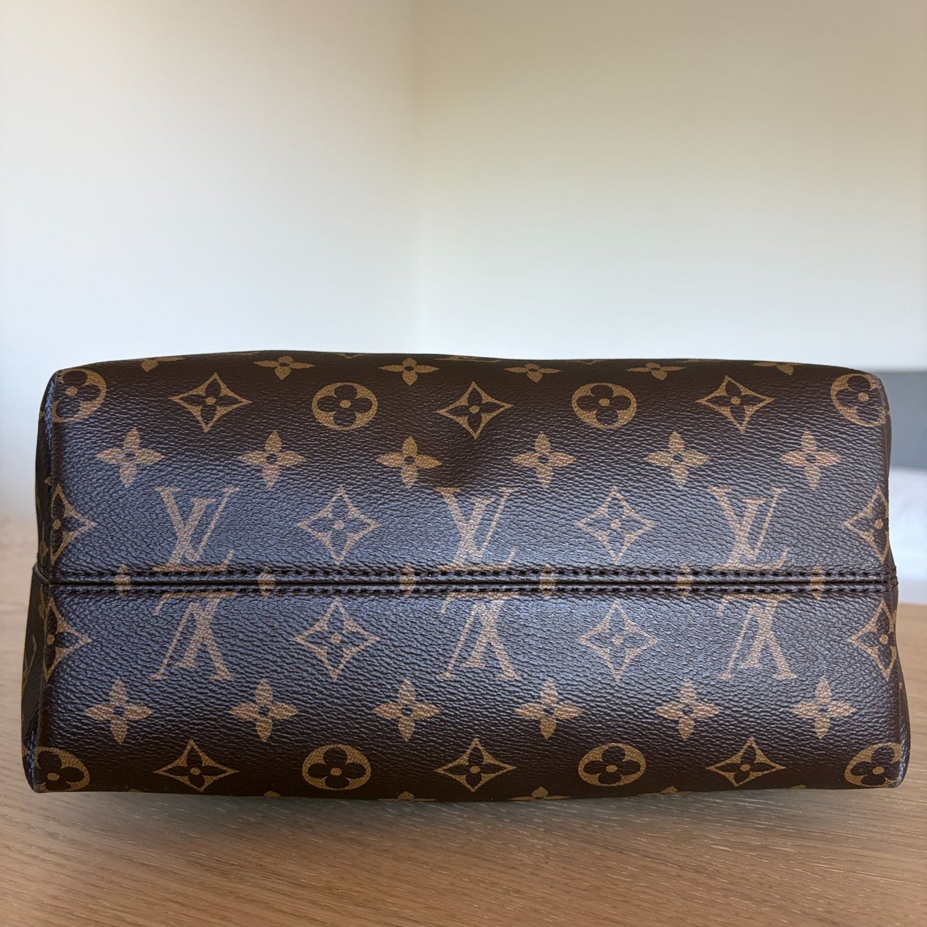 Louis Vuitton Borse da donna: Louis Vuitton Boetie PM Tote Bag – Usato da Zürich venduto da bombvoyage 5