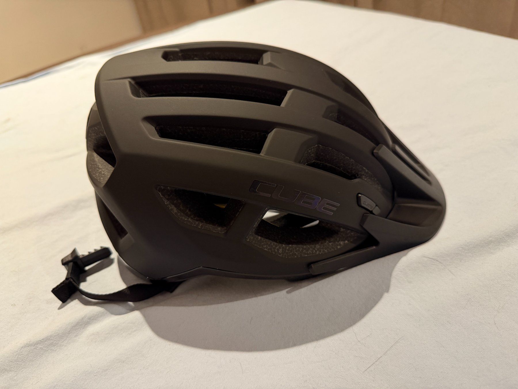 Cube Casques: Cube MTB Helm – D'occasion à Felsberg par sica76 1