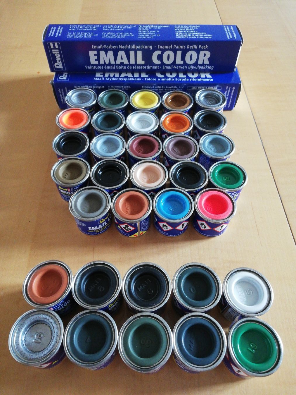 Revell Email Color 24x Farben Set Emaille Lack Miniaturen (Neu (gemäss ...