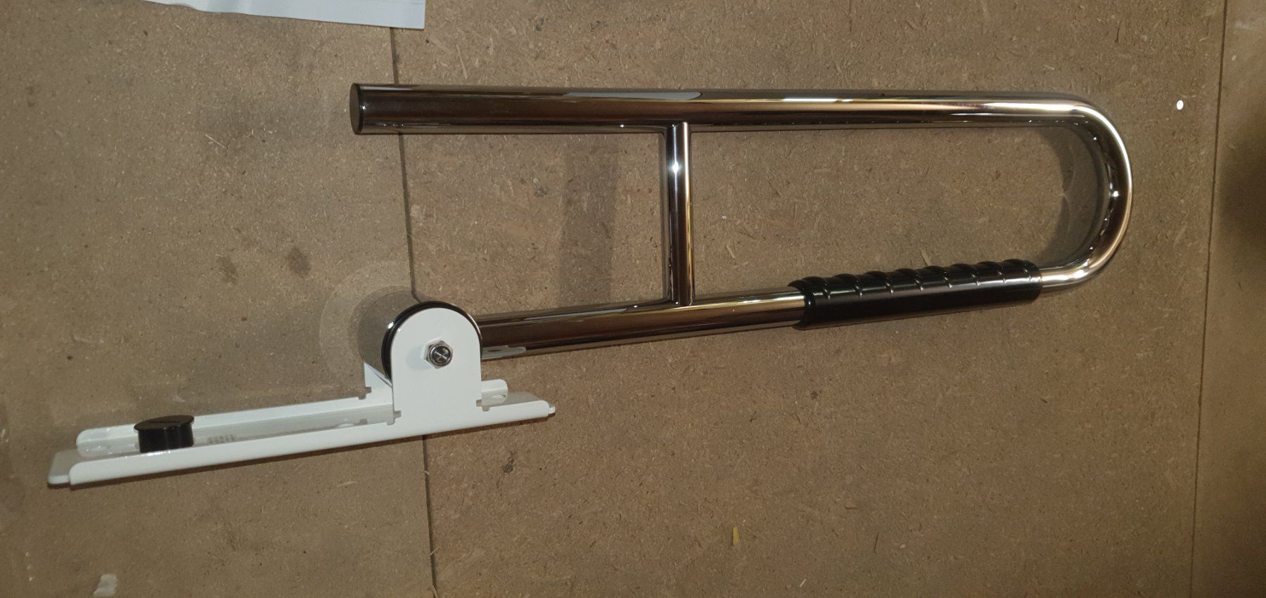 Fixations: Behindertentoileten Halterung – Neuf avec emballage d'origine à Langenthal par zoro013
