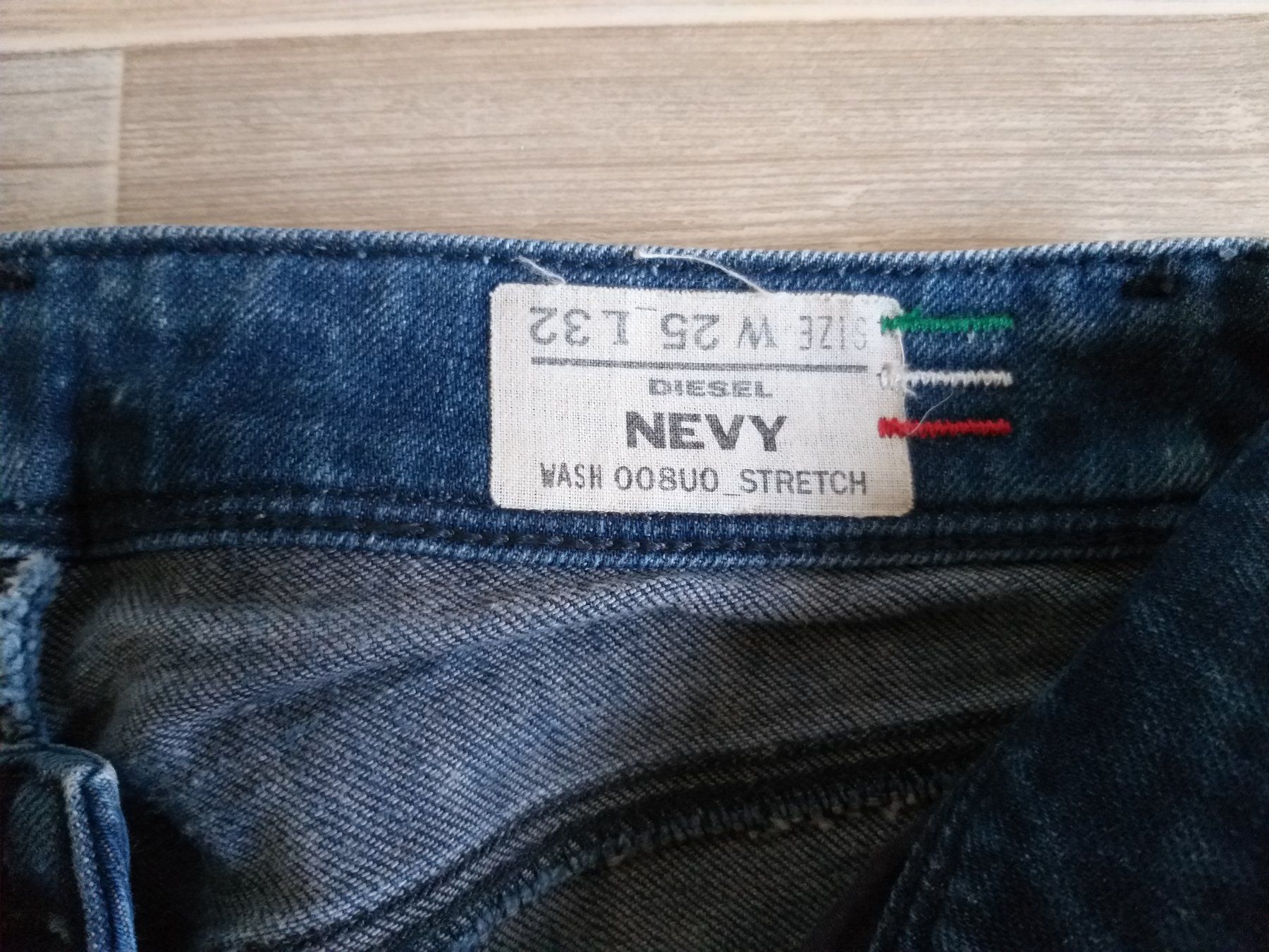 Diesel Jeans: DIESEL Jeans "NEVY" taille W25 L32 – Usato da Cossonay-ville venduto da Super-Price-Quality 4