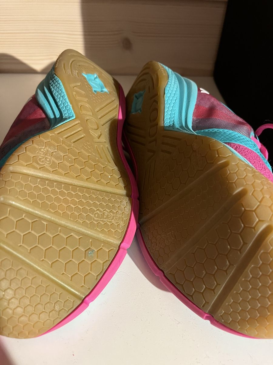Damenschuhe: Magnifiques baskets SALMING Kobra 38 – Neu (gemäss Beschreibung) aus Troistorrents von Louise2002 1