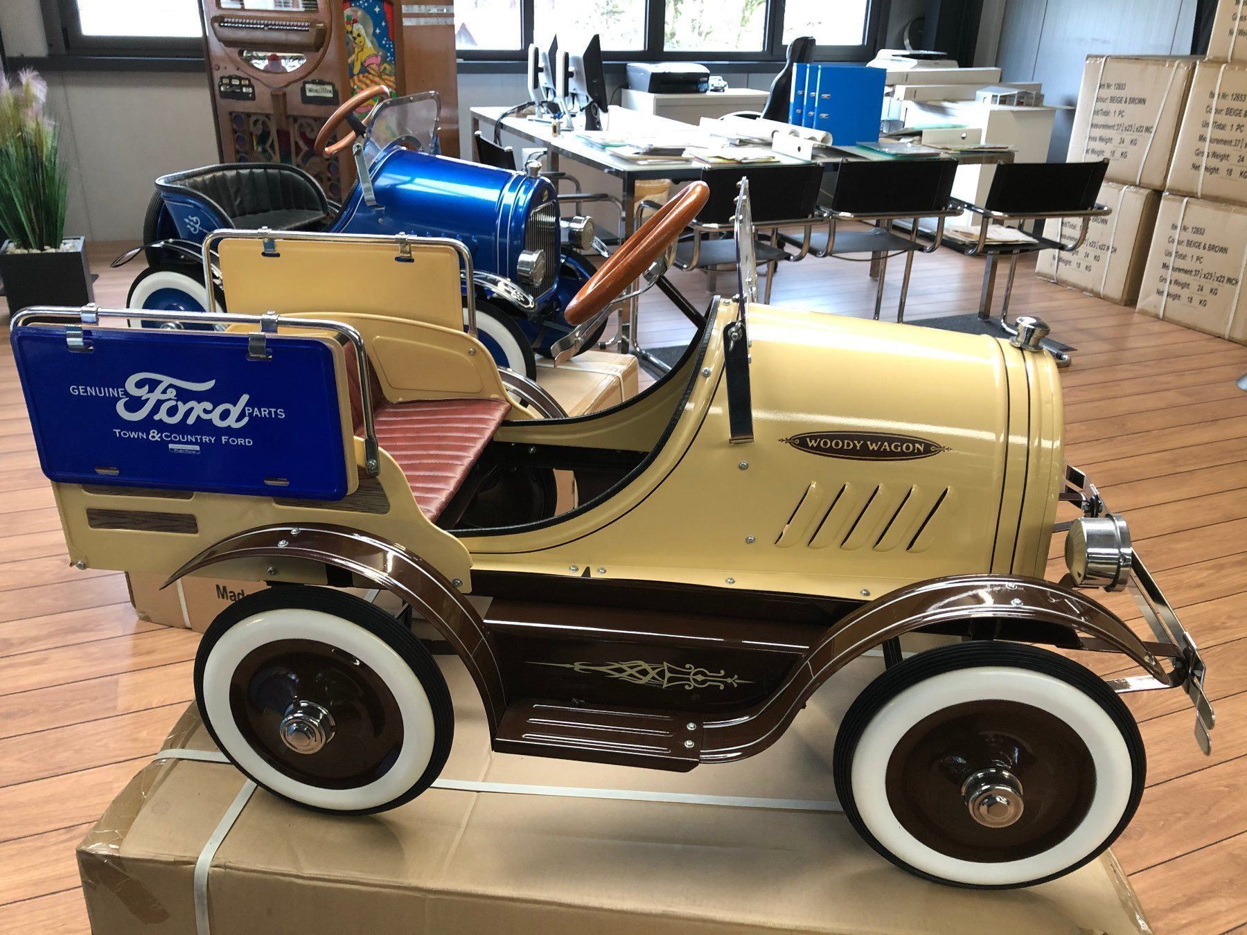 Veicoli per bambini: FORD T-MOD. Pedalcar TRETAUTO – Nuovo e nell'imballaggio originale da Gampelen venduto da Steuer0 9
