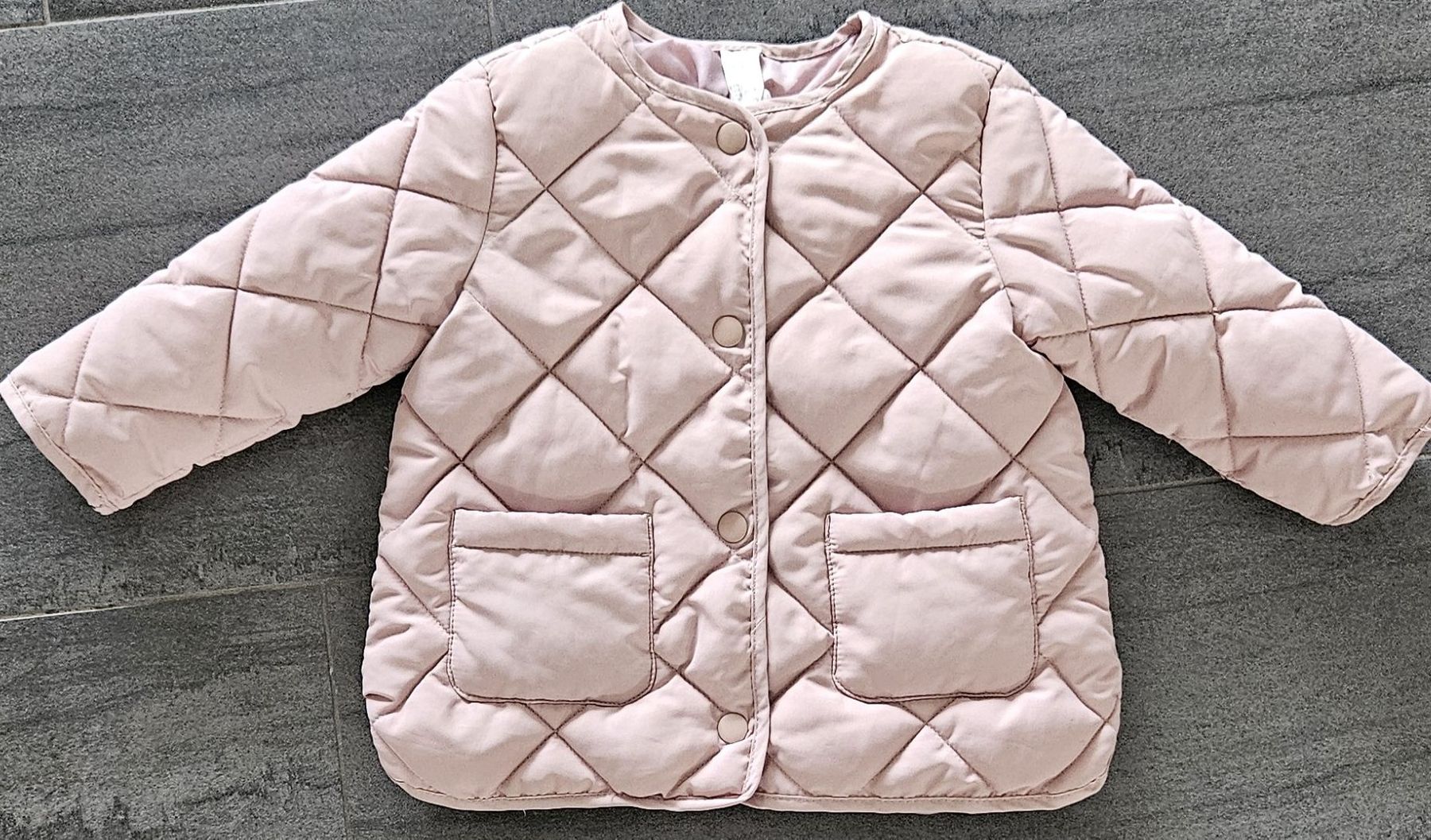 H&M Giacche & Cappotti: Leichte Steppjacke Rosé Gr. 92 Frühling/Herbst – Usato da Rotkreuz venduto da Kaffitanteli