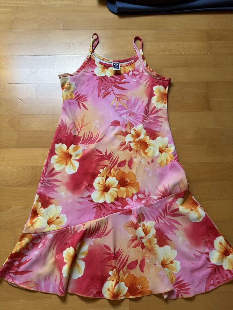 Kleider: Sommerkleid – Gebraucht aus Bettlach von valishop