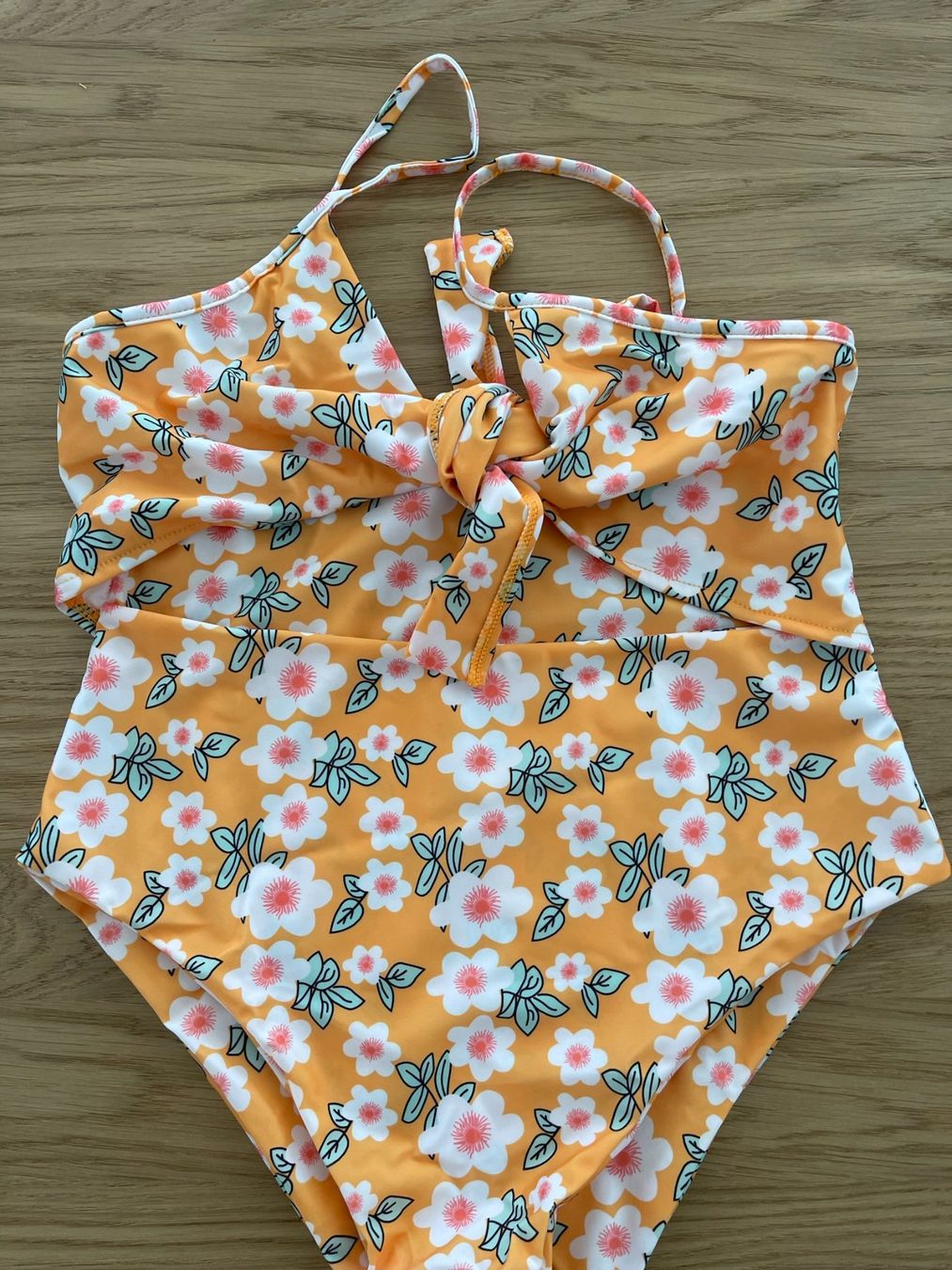 Costumi da bagno & Bikini: Badeanzug NEU mit Blumen Gr L – Usato da Bassersdorf venduto da Sandy456 2
