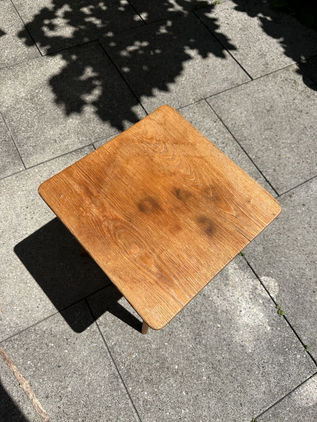 Sgabelli: Vintage Massivholz Hocker – Usato da Zürich venduto da frauflufelberg 2