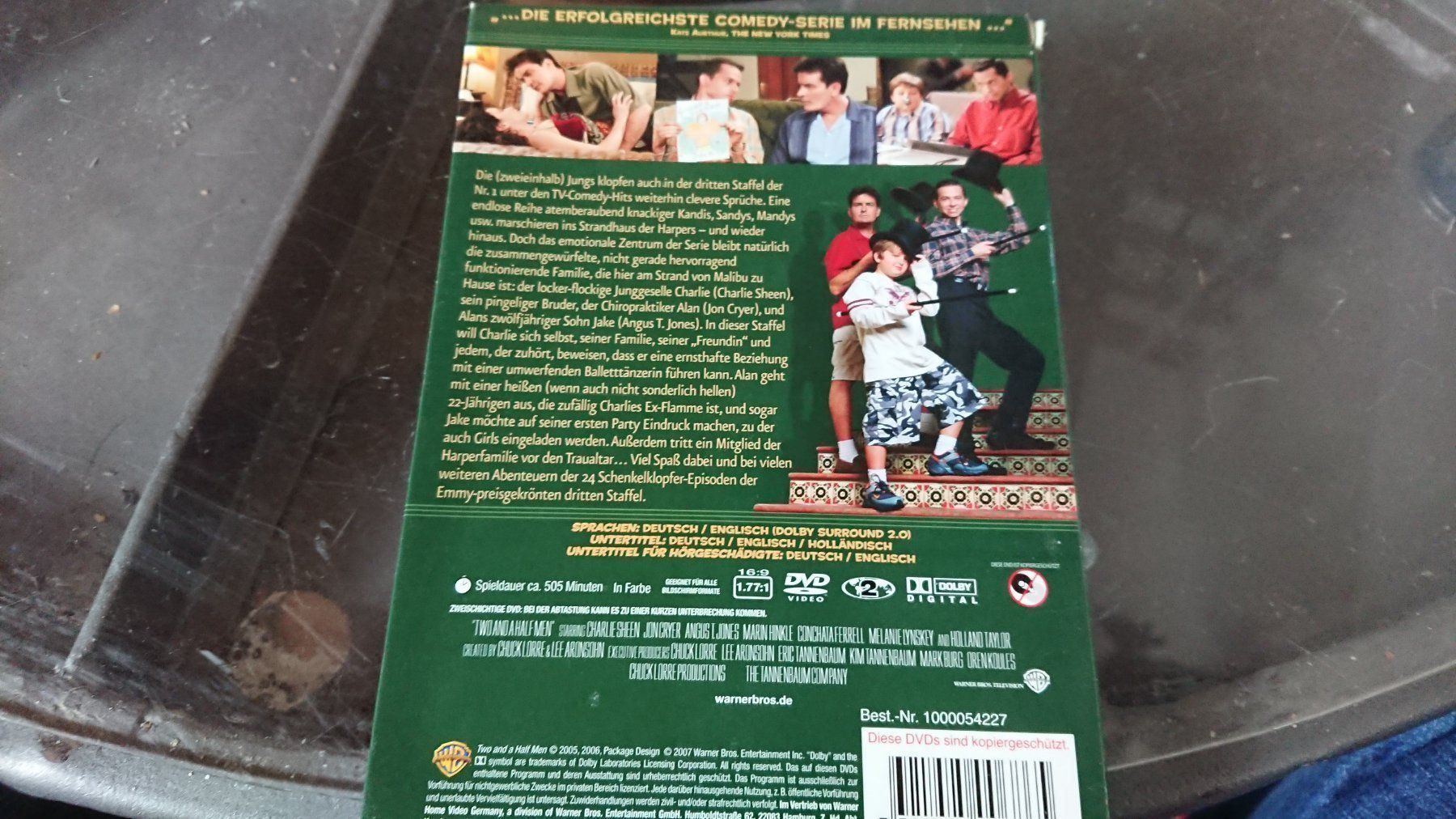 Tutti i DVDs: Two and a half men Staffel 3 – Usato da Ostermundigen venduto da Krimskrams8 1