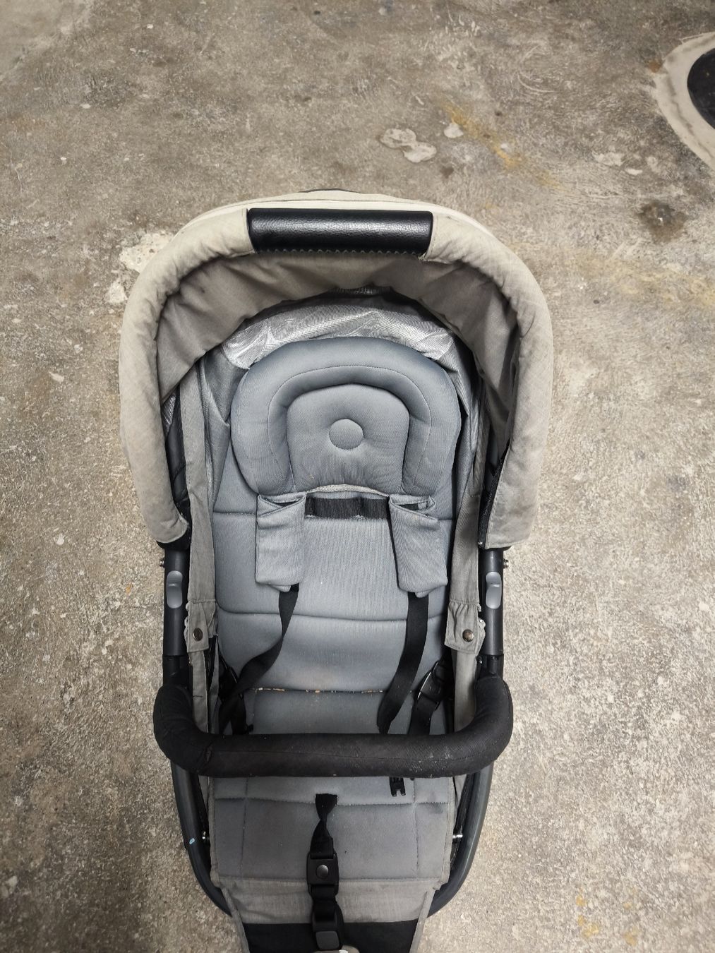 TFK Poussette: Kinderwagen TFK mit integrierter Babyschale  – D'occasion à Bern par Ramonabelen