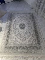 Gepflegter Teppich, Grau/Silber Design, Top Zustand!