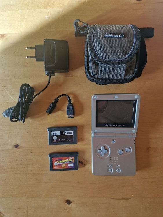 GameBoy Advance SP (D'occasion) à Jouxtens-Mézery pour CHF 181 – avec ...