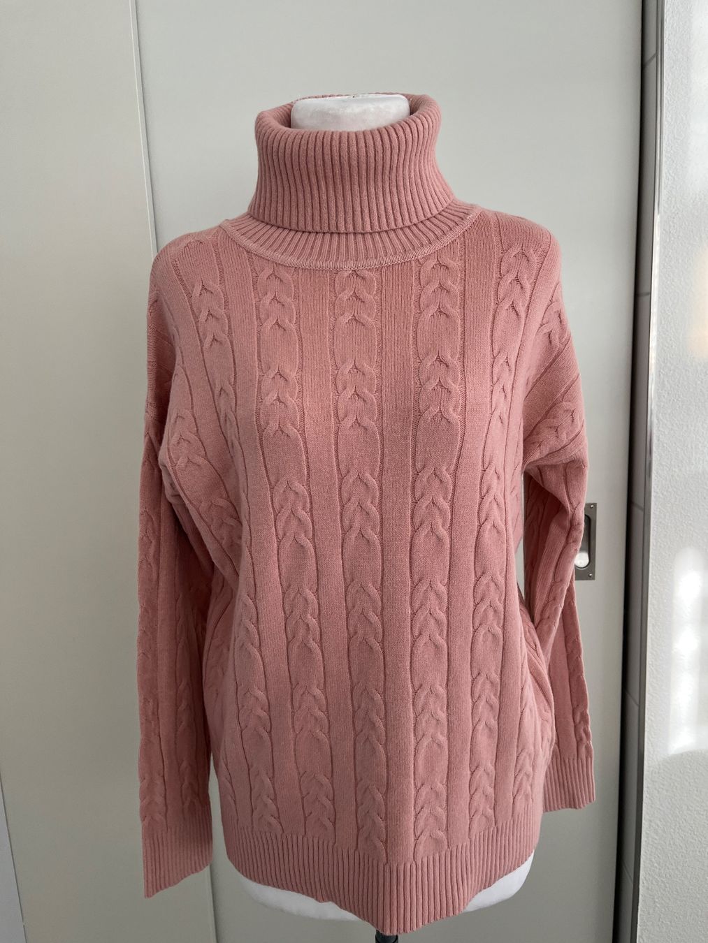 Pullover & Sweatshirts: Pullover, viskose, Grösse S/M, NEU – Neu und originalverpackt aus Interlaken von Jasmin_Flower