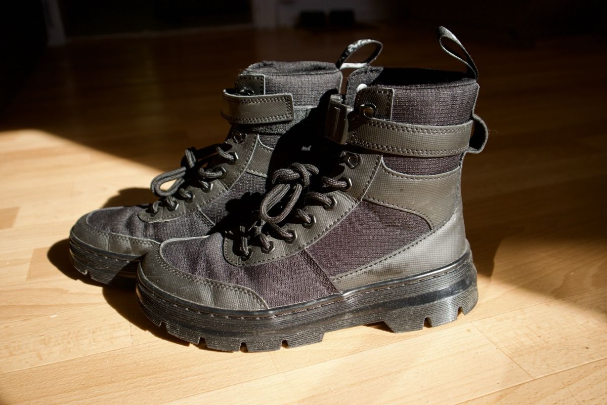 Dr. Martens Scarpe da donna: Dr Martens Combs Tech – Nuovo (secondo la descrizione) da Ponts-de-Martel venduto da fro_p9qy 1