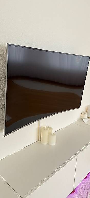 Televisori: Samsung Curved TV  – Usato da Niederuzwil venduto da B.Ahmedi 1