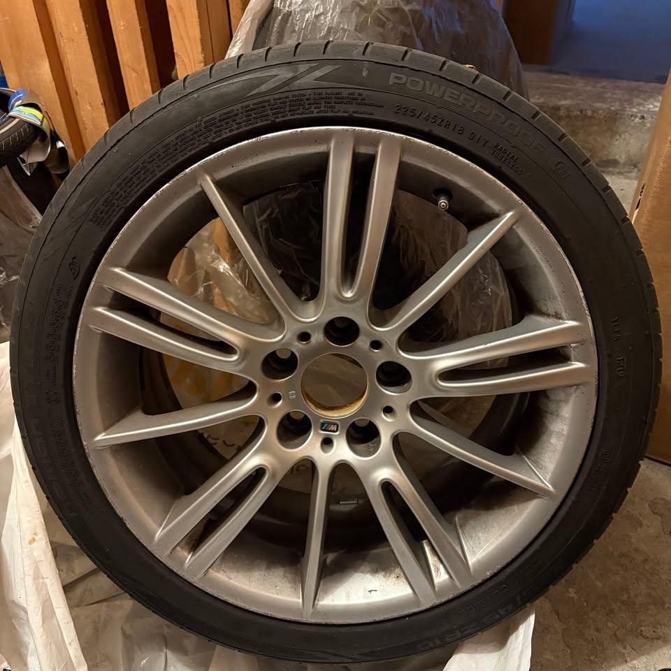BMW Pneumatici & Ruote complete: 4x BMW M-paket 225x45R18 runflat – Usato da Schwarzenburg venduto da pge_l72m