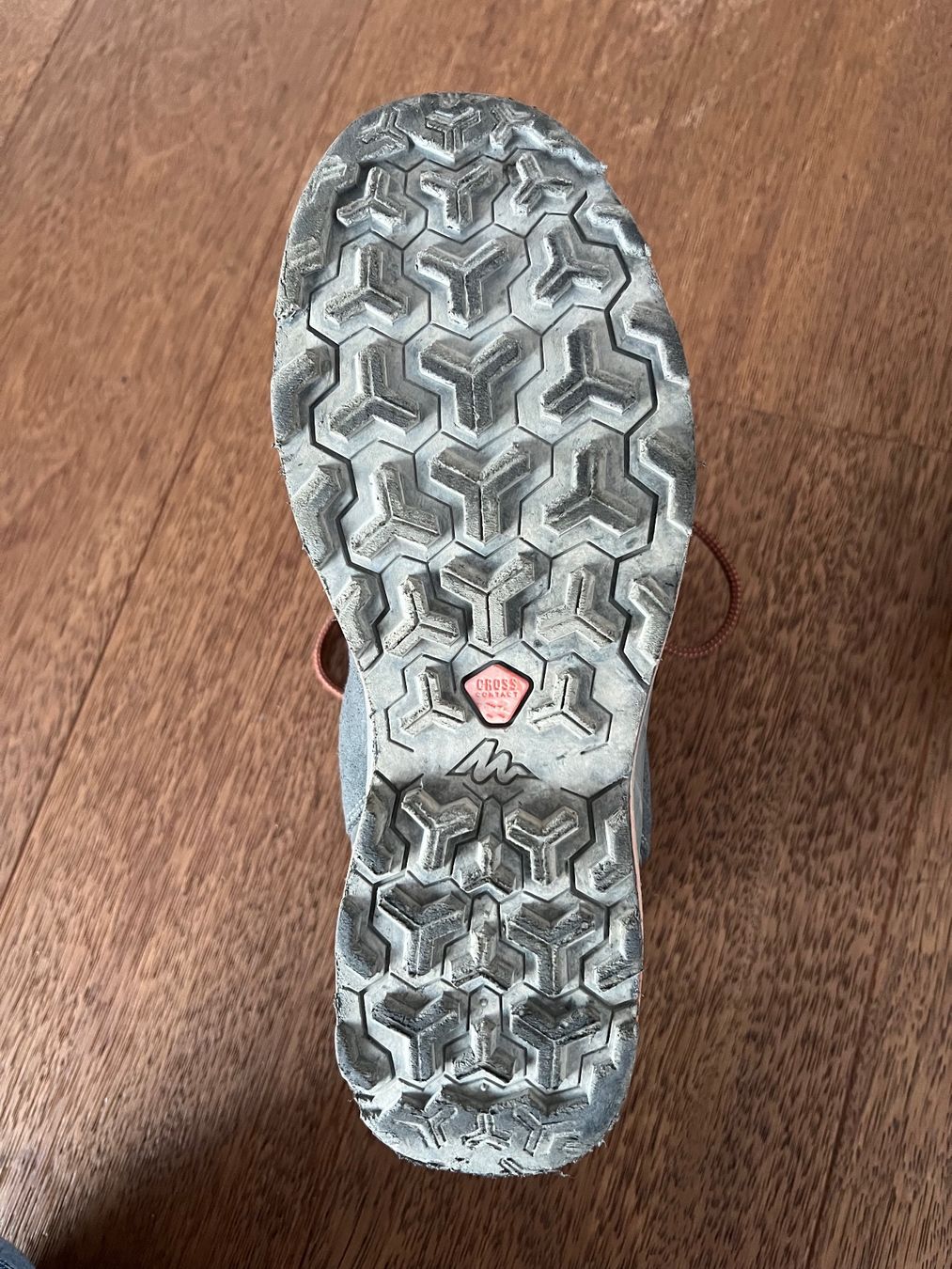 Decathlon Scarpe da uomo: Chaussure de randonnée Queschua T.42 – Usato da BASSINS venduto da lulu150971 3