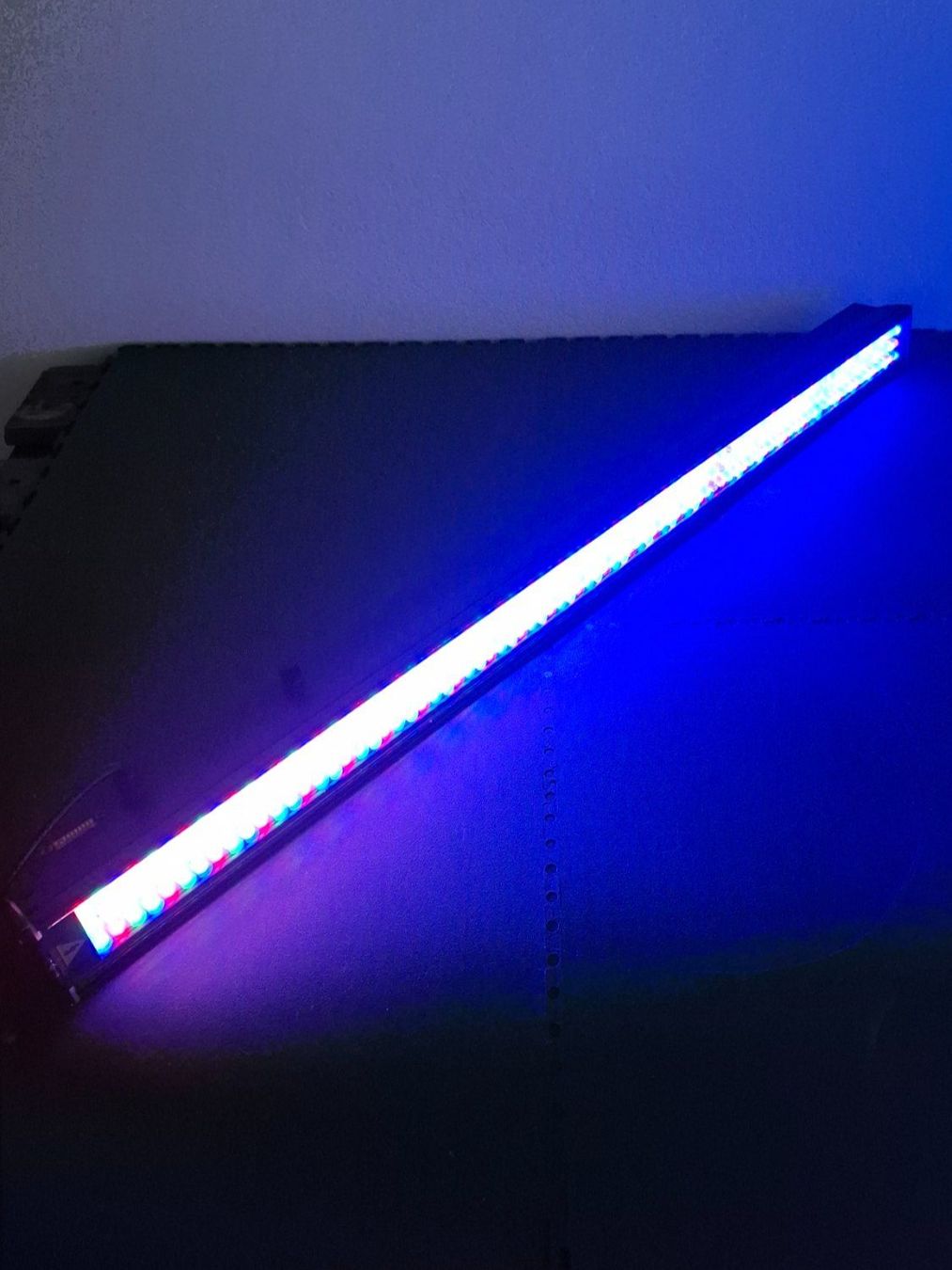 Lampade: Rampe LED Wall Washer DMX RGB 100cm – Usato da Villars-Ste-Croix venduto da pau_8fls 3