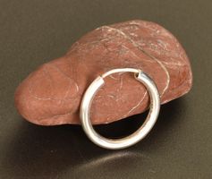 Schlichte Silber Creole – Zeitlos & Eleganter Ohrring