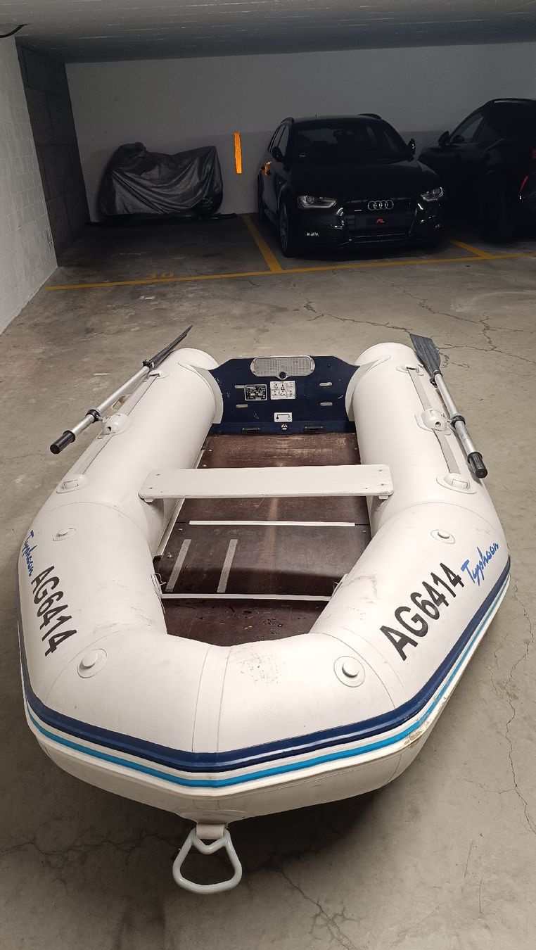 Boote: Schlauchboot Bombard Typhoon – Defekt aus Winterthur von yodadavid 3