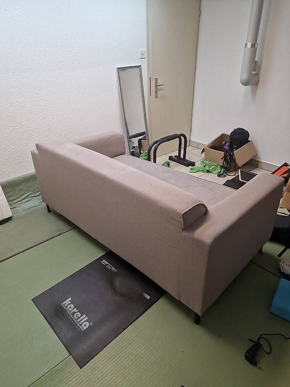 Sofas: Gebrauchtes Sofa gratis – D'occasion à Bern par AdorableGerbil 1