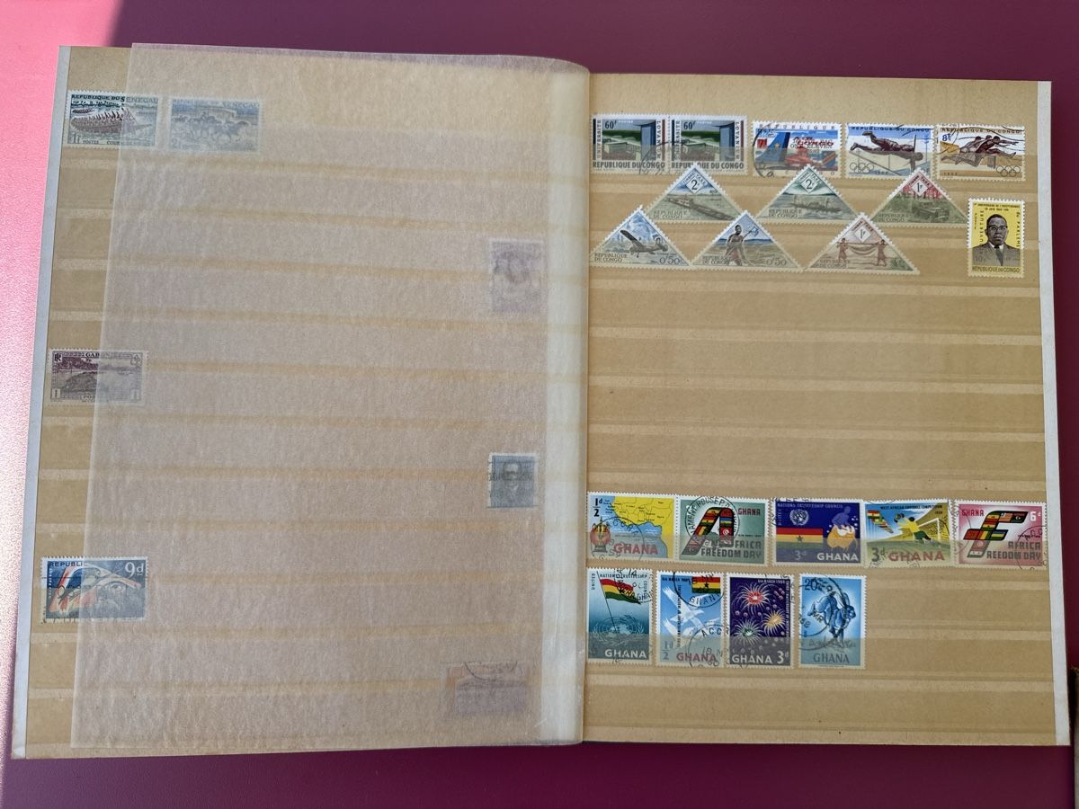 Album: Briefmarken Sammlung – Usato da Unterentfelden venduto da Loonah 4