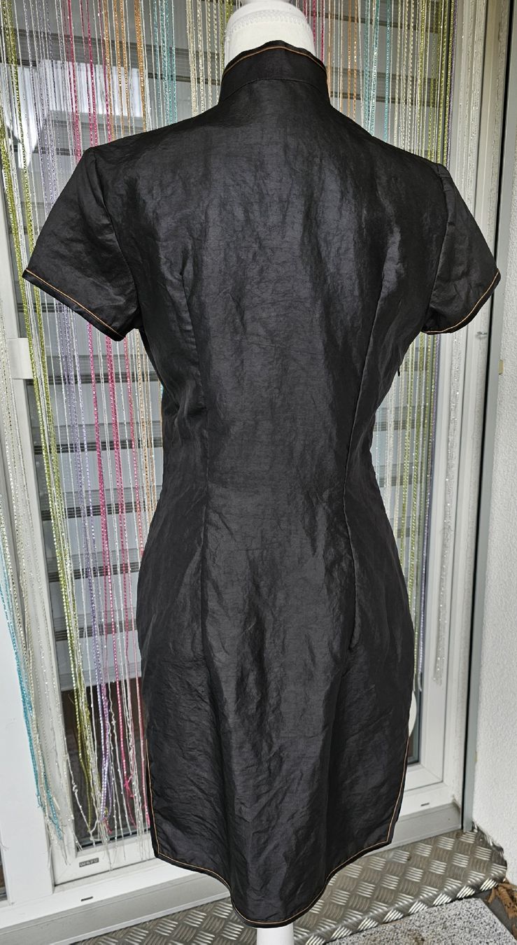 Vestiti: Seidenkleid, Qipao, Grösse 38 – Usato da Grosshöchstetten venduto da Chaotik-Reptil 1