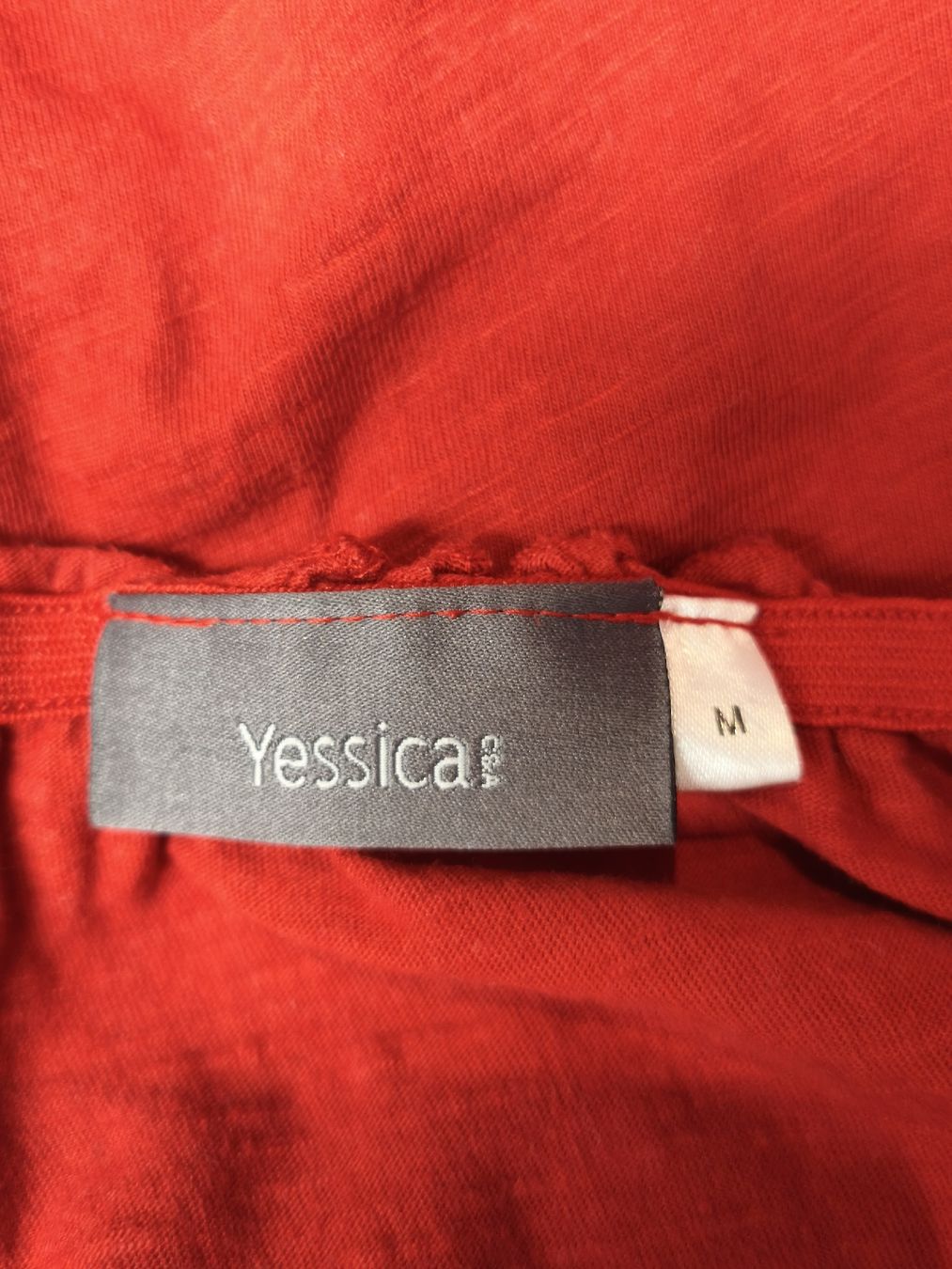 C&A T-shirts: Rotes Shirt in Gr.M von C&A – D'occasion à Emmetten par SecondhandSiska 3
