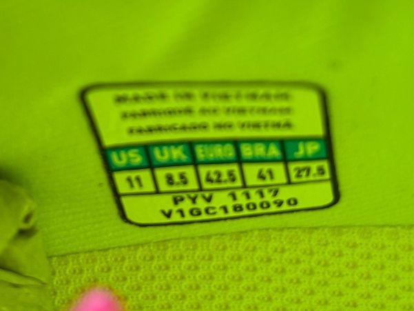 Mizuno Damenschuhe: MIZUNO Wave Lightning Z4 Damen, Gr. 42.5 – Neu und originalverpackt aus Luzern von falena01 7