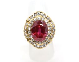 Goldring 18K mit rotem Stein