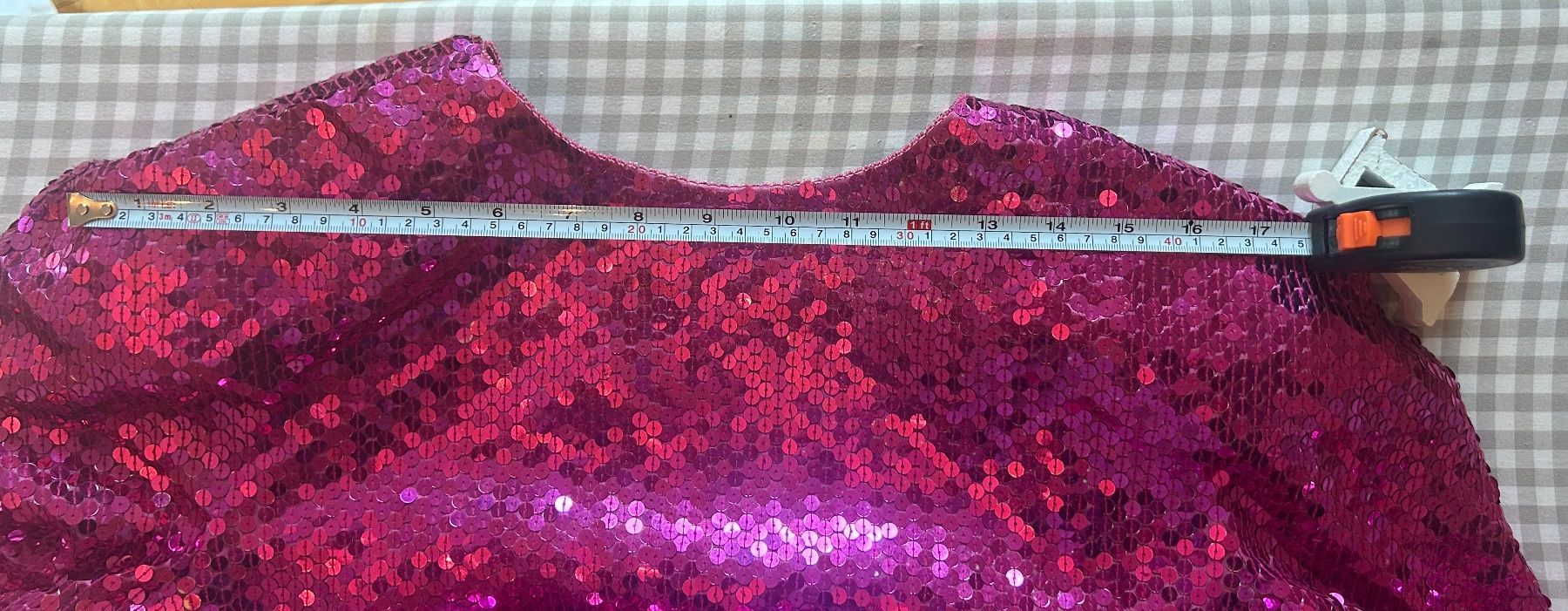 Kleider: Pear Starlink Magenta Sequin Mini Dress, Size Medium – Gebraucht aus Zürich von Mistral61 6